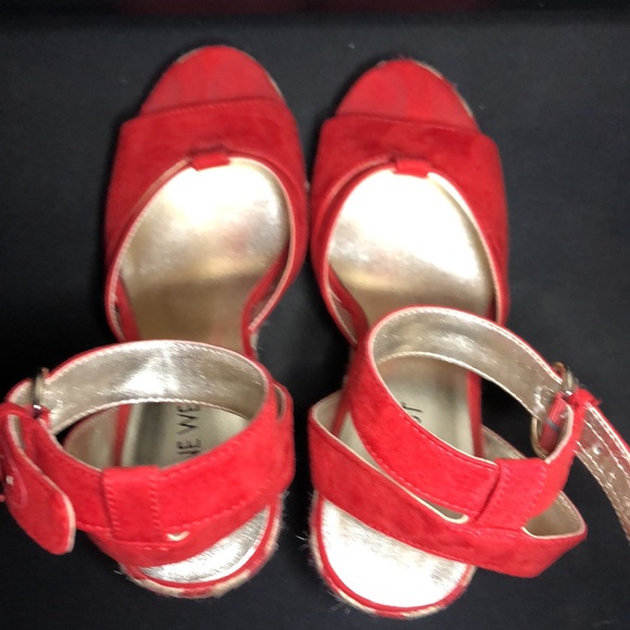 Nine West Fender Red Cork Heel Wedges - Picture 9 of 14